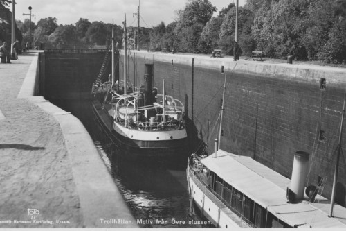 Övre slussen Trollhättan 5655 SS Munkfors av Uddeholm b 1914 Torskog och Passagerar ångare ev Marianne.jpg