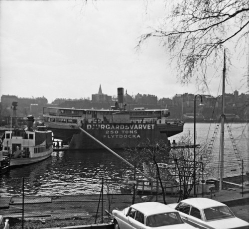 Djurgårdsvarvets flytdocka 5189 Blidösund dockad 1967-68 f B Palmqvist.jpg