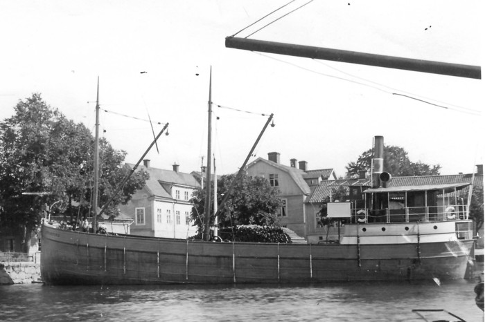 5631 SS Katrinefors i Askersundshamn.jpg