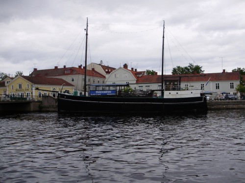 7130 Oden i Askersundshamn 11 juni 2009.jpg