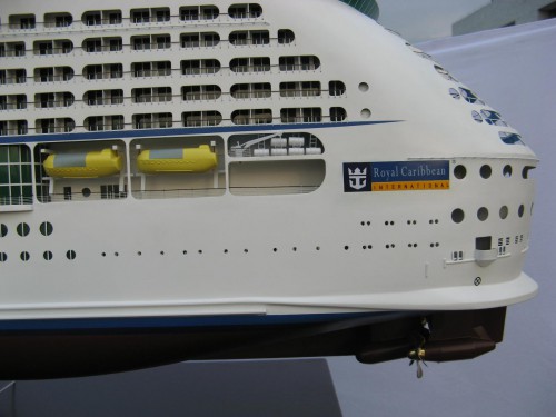 Modell av Explorer of the Seas Bild 5