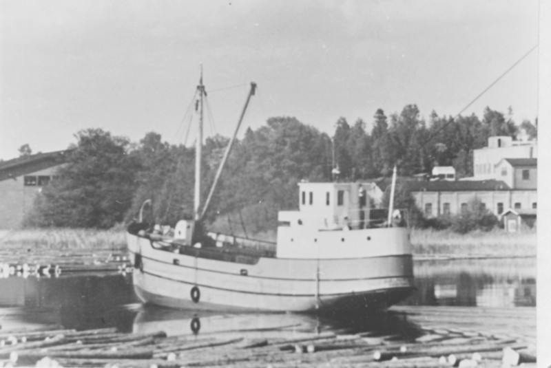 3566 Hjelmaren i Olshammar.jpg