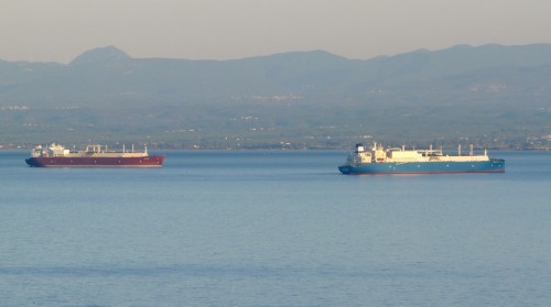 Simaisma IMO 9329386 left and Maran Gas Spetses IMO 9767950 right  P1010700.JPG