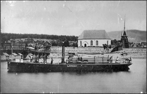Stöde gamla klockstapel - KMB-bild efter vykort, fotot taget före 1881 - högupplöst (kopia).jpg